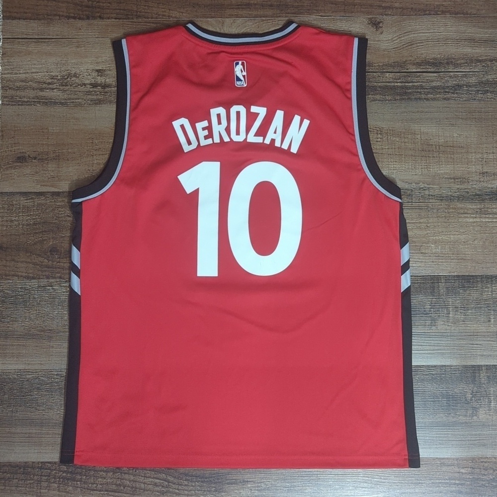 Adidas DeMar DeRozan Red Toronto Raptors #10 Jersey Size Large - Picture 5 of 9